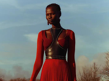 Alexander McQueen 2018早秋系列 | 暗黑浪漫主义缪斯
